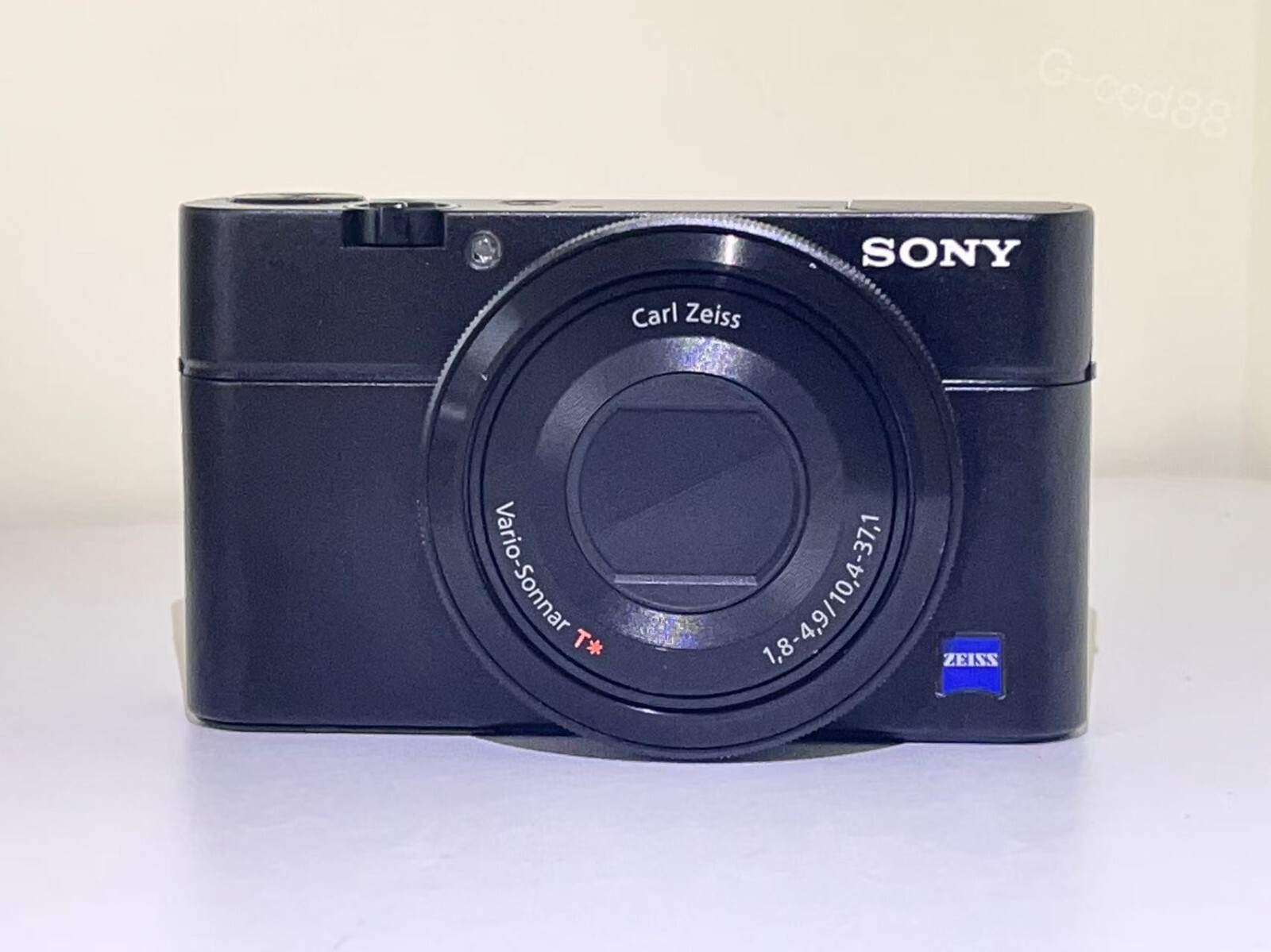 Sony Cyber-shot DSC-RX100 20.2MP Digital Camera Black English Version