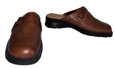 Thom McAn Tabitha Brown Leather Slide Mule Squared Toe Buckle Slip On Size 8