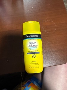 Neutrogena Sunscreen Lotion Beach Defense SPF 70, Face & Body Sunscreen, Broad..