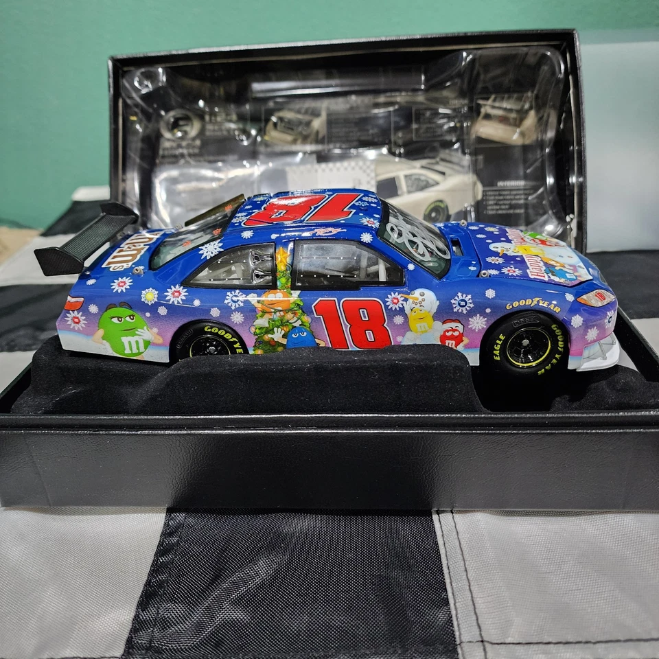 RCCA 1/24 2008 Kyle Busch 18 M&Ms Sam Bass Autographed Holiday Elite #103 of 300 - Image 3 of 4