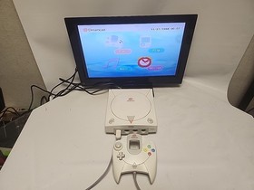 Sega Dreamcast HKT-3020 White Video Game Console with Controller Tested Works