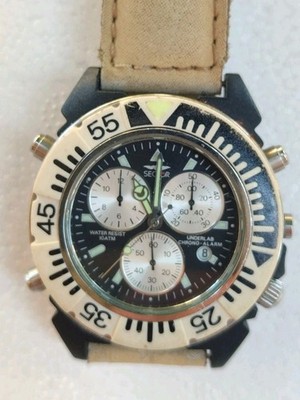 SECTOR Chronograph Underlab No Limits - Alarm - Quarz - schwarzes Gehäuse mit weißer Lünette