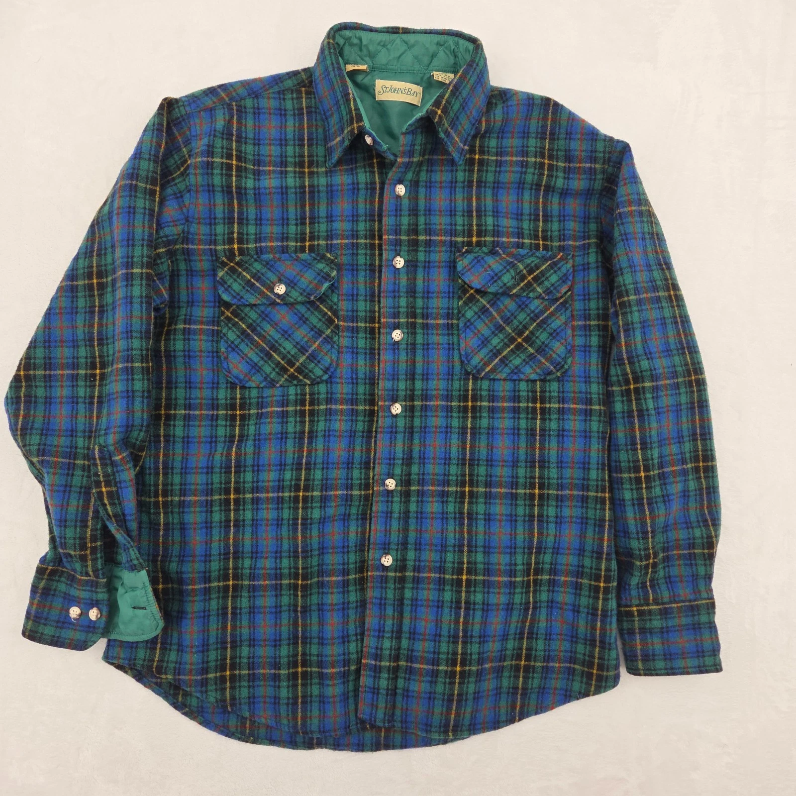 VTG St John's Bay Lodge Shirt Wool Flannel Green Plaid Size Lg Lined Sleeves
Opens in a new window o