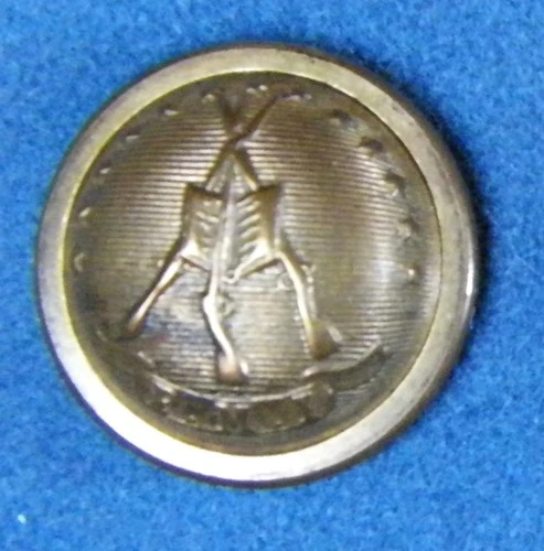 Bb POUGHKEEPSIE MILITARY INSTITUTE SCHOOL UNIFORM BUTTON small staff type 1860's