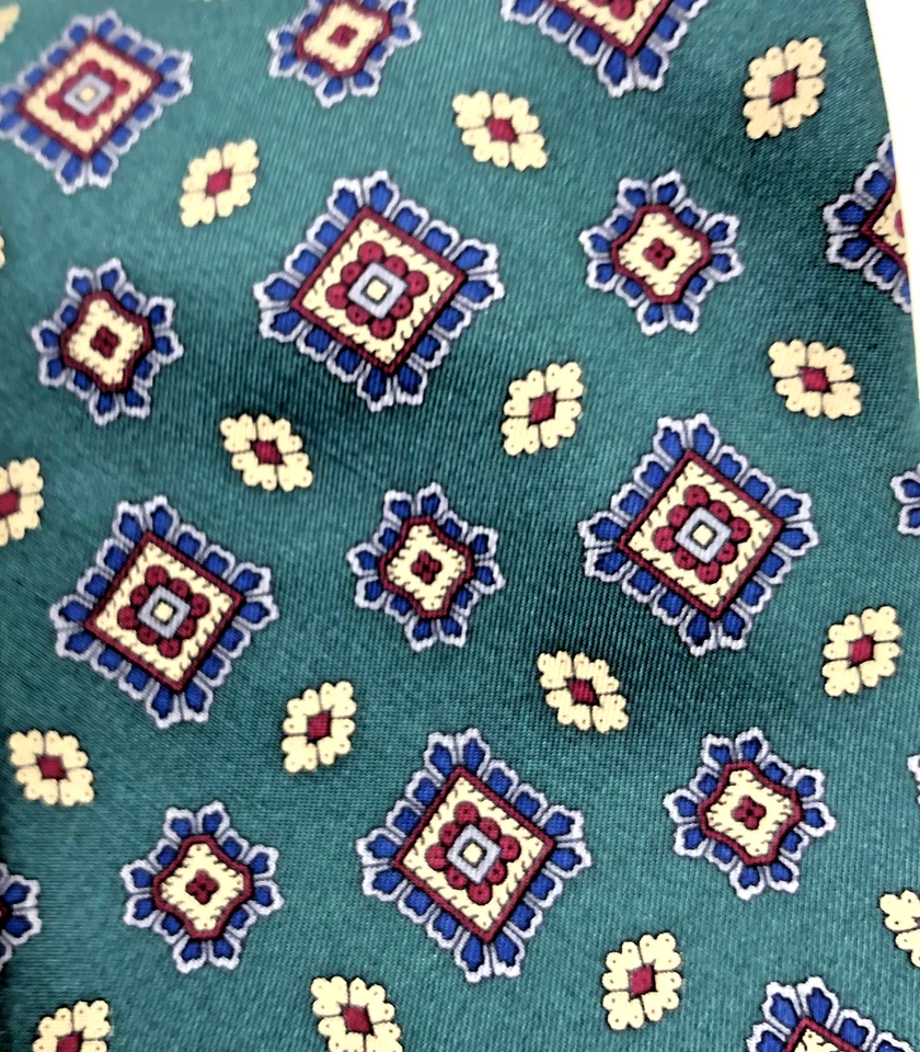 Corbata vintage Harve Bernard pura seda verde azulado estampado medallón 57"x3,75" Foto 2 de 4