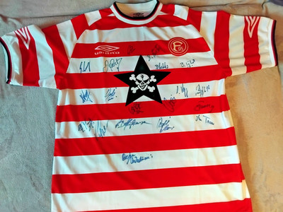 Fortuna Düsseldorf, Heimtrikot, Saison 2001/02, original Autogramme neuwertig