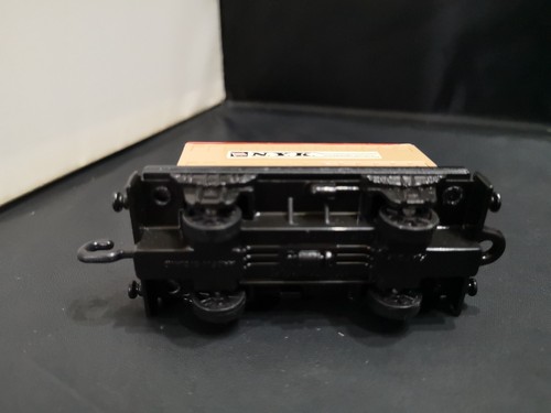 P753-MATCHBOX SUPERFAST MB25 FLAT CAR WITH BROWN N.Y.K. CONTAINER AND BOX - Picture 6 of 12