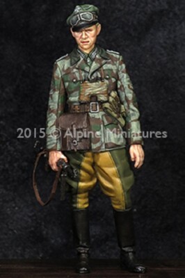 MW22 ALPINE MINIATURES 35193 GERMAN GRENADIER OFFICER  1/35 FIGURE