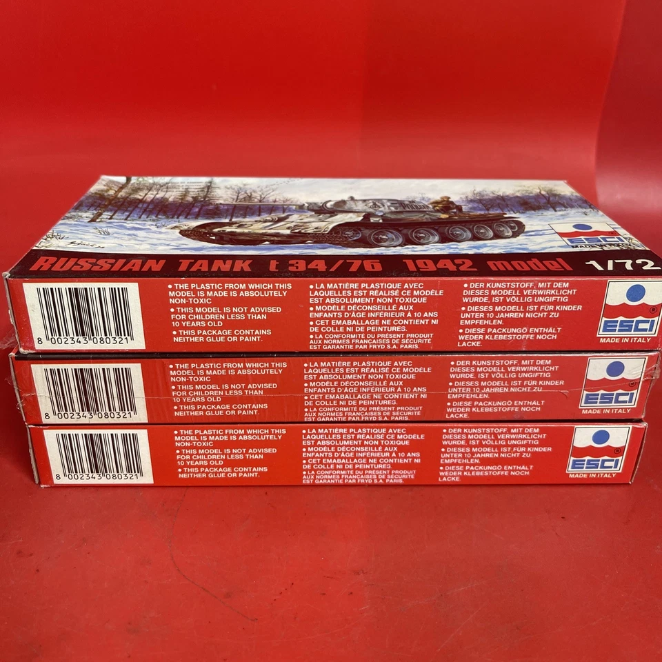 ESCI #8032 t 34/76 1942 model Russian Tank Model kit Lot 3 - Image 2 of 4