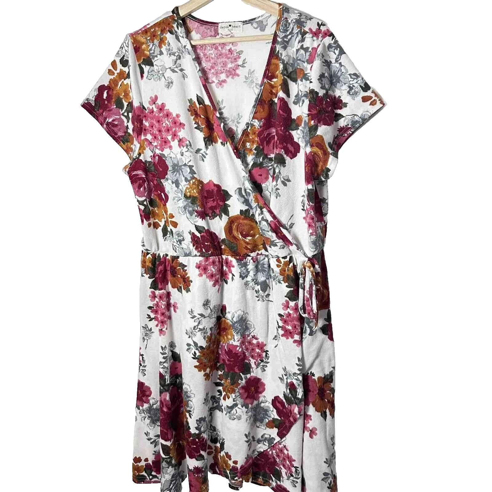 Vestidos envolventes para corazón Derek