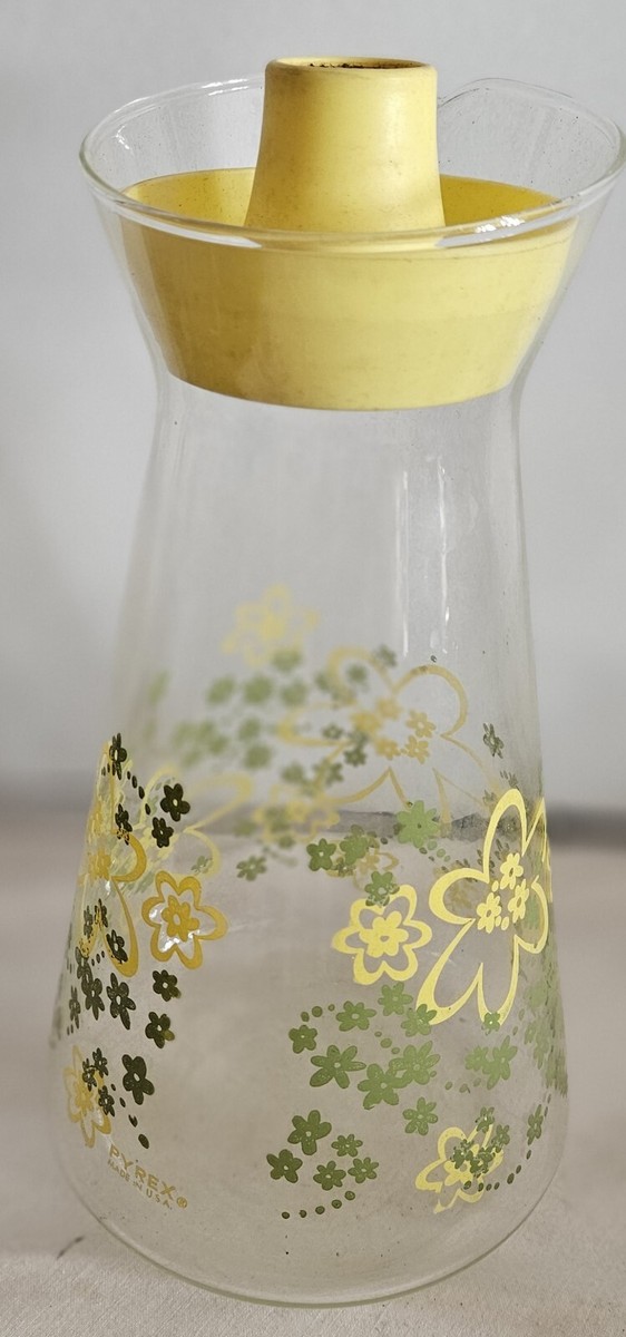 Pyrex Glass Juice Carafe Bottle Pitcher - Plastic Lid Spring