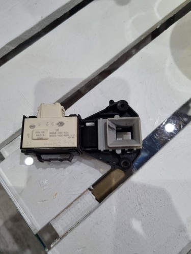 Waschmaschine BAUKNECHT WAK 73 Türschloss Schloss Türverriegelung