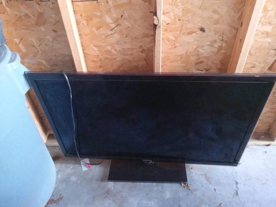 42" Samsung Smart Tv - Image 3 of 4