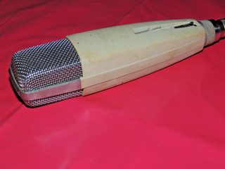 SENNHEISER MD 421 N Vintage dynamisches Mikrofon Kleintuchel XLR MD421N Micro