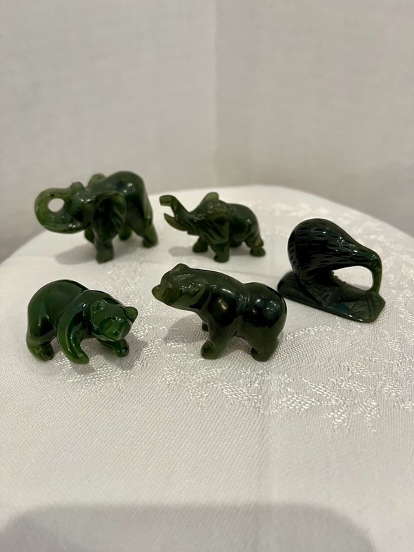 Lot Of 6 Miniature Jade Carved Animal Figurines 