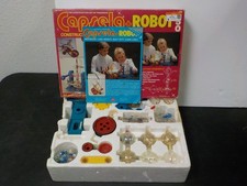 G126 Vintage Motorized Capsela 450 Science Construction Toy System 1993 Robot