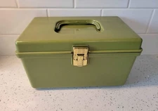 vintage "wil-hold wilson mfg" green sewing box with 1 removable tray