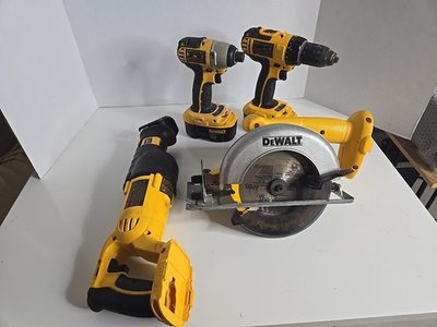 #ad DEWALT 18 Volt Cordless 4 Tool Combo Kit Drill Saw Soso 2 battery Gen 1 Tested $145.00