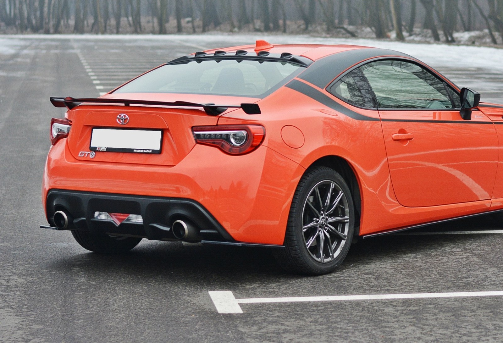 Splitters Arrière Maxton V.1 Toyota GT86 Facelift Noir Brillant Extension
