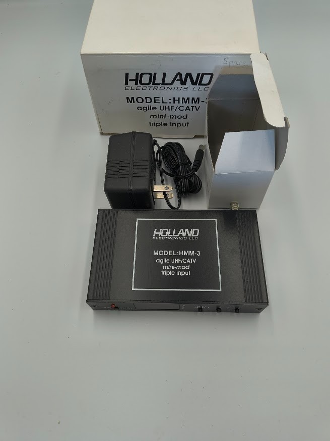 Holland Electrics LLC Model HMM-3 Agile UHF/CATV Minipod triple output