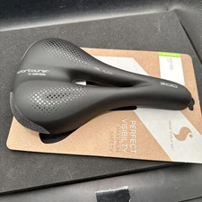 Selle Italia Sportourer Zoo Gel Flow Cycling Saddle Seat  (9419-55)