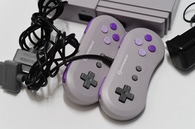 Hyperkin RetroN NES/SNES 2 Gray Gaming Console with 4 Controllers Tested Works