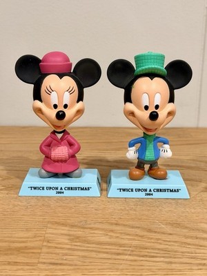 Disney Mickey Minnie Plastic Figurines Holiday  2004 Upper Deck Twice Christmas