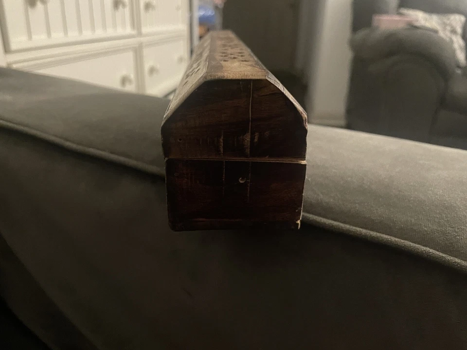 Caja de incienso ataúd de madera, diseño de flor de corte redondo, 12 pulgadas Foto 4 de 4