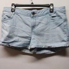 SO Girls Plus 20 1/2 Light Washed Adjustable Waist Cuffed Jean Shorts