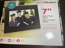Aluratek Digital Photo Frame with Automatic Slideshow - 7 inch - ADPFWM7S New