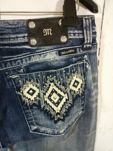 Miss Me Jeans Womens 32 Bootcut Aztec Studded Rhinestones Distressed Western - Picture 7 of 9
