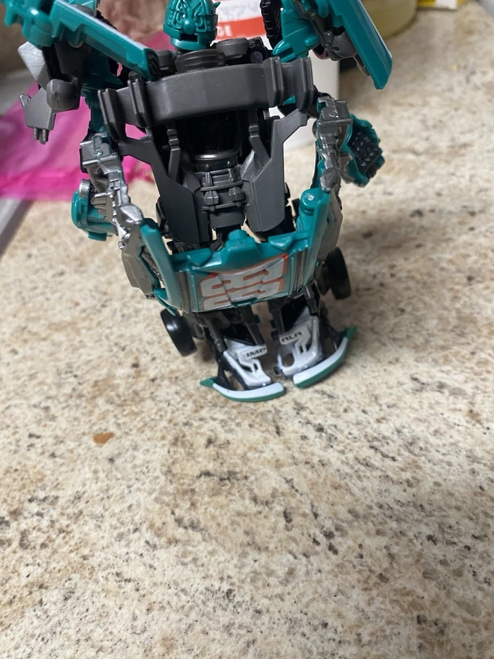 Transformers Studio Series 58 Roadbuster Missing Weapons - Image 4 of 4