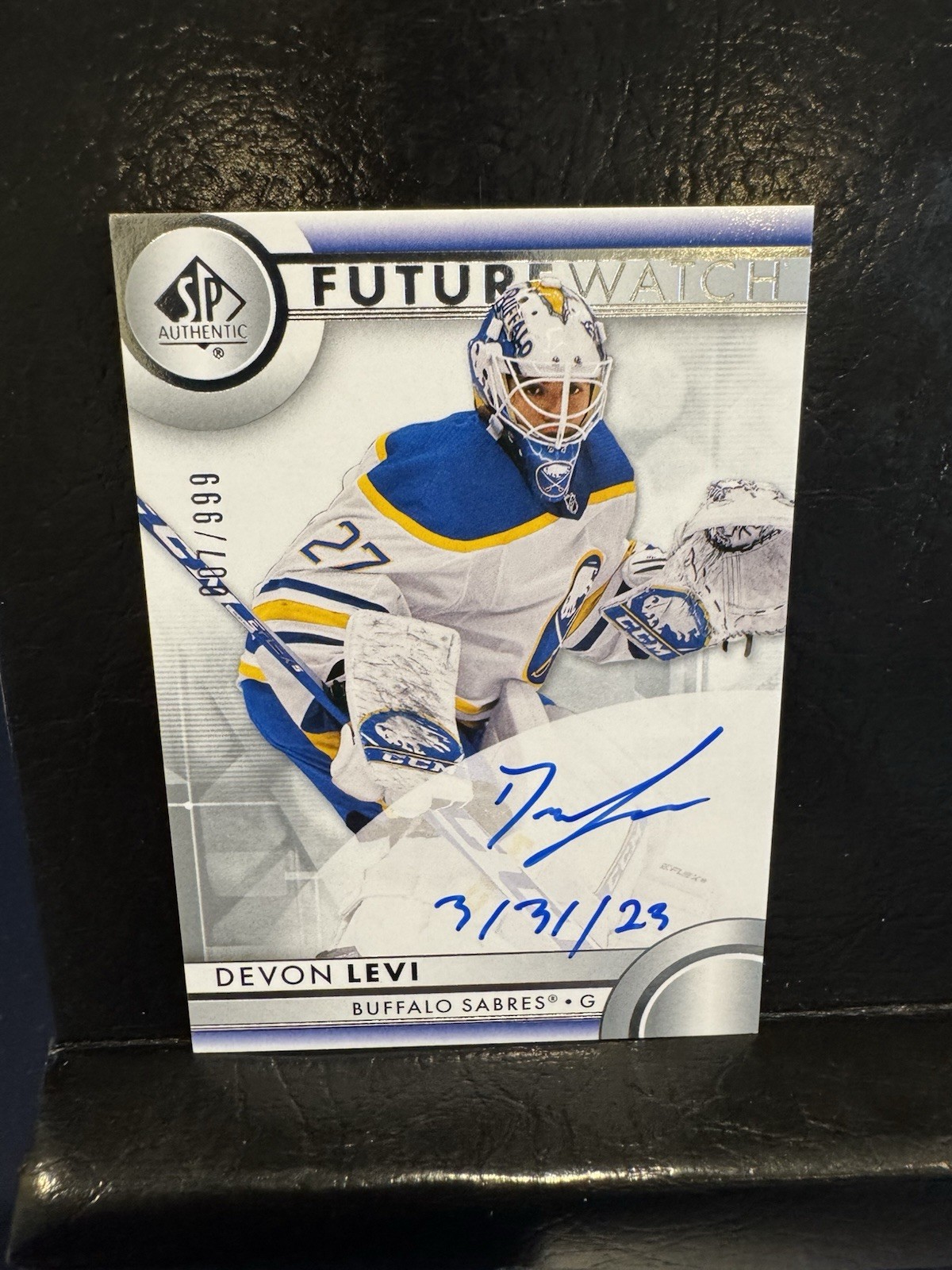 2023-24 UD SP Authentic Devon Levi Future Watch Auto Inscribed /999 RC 