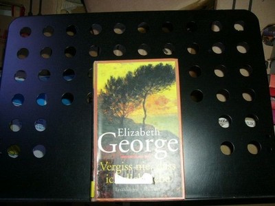 Vergiss nie dass ich dich liebe George, Elizabeth :