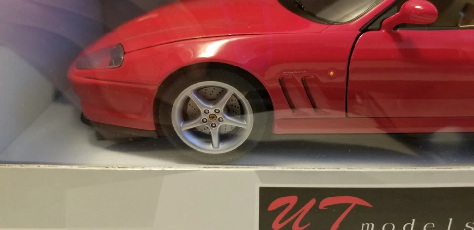 FERRARI F 550 Maranello 1/18 By UT Models - Image 3 of 4