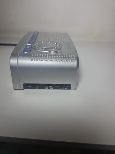 Emerson Research CKS1855 Dual Alarm Clock Radio AM/FM Digital Frequency Display - Picture 10 of 11