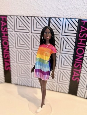 Barbie Fashionistas 90