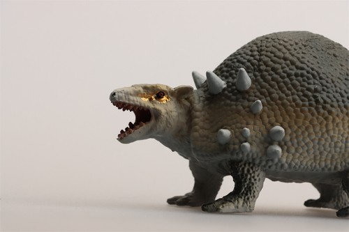 Earth Story Glyptodon Model Animal Figure Adult Children Kids Xmas Gift Toys - Picture 9 of 11