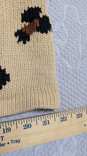 Cárdigan 1X Grueso Estampado Animal Hibisco Hecho a Mano por Cuentos Tejidos - Imagen 7 de 7
