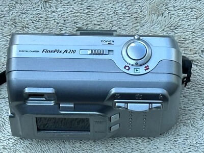 Fujifilm FinePix A Series A210 3.2MP Digital Camera Silver Works