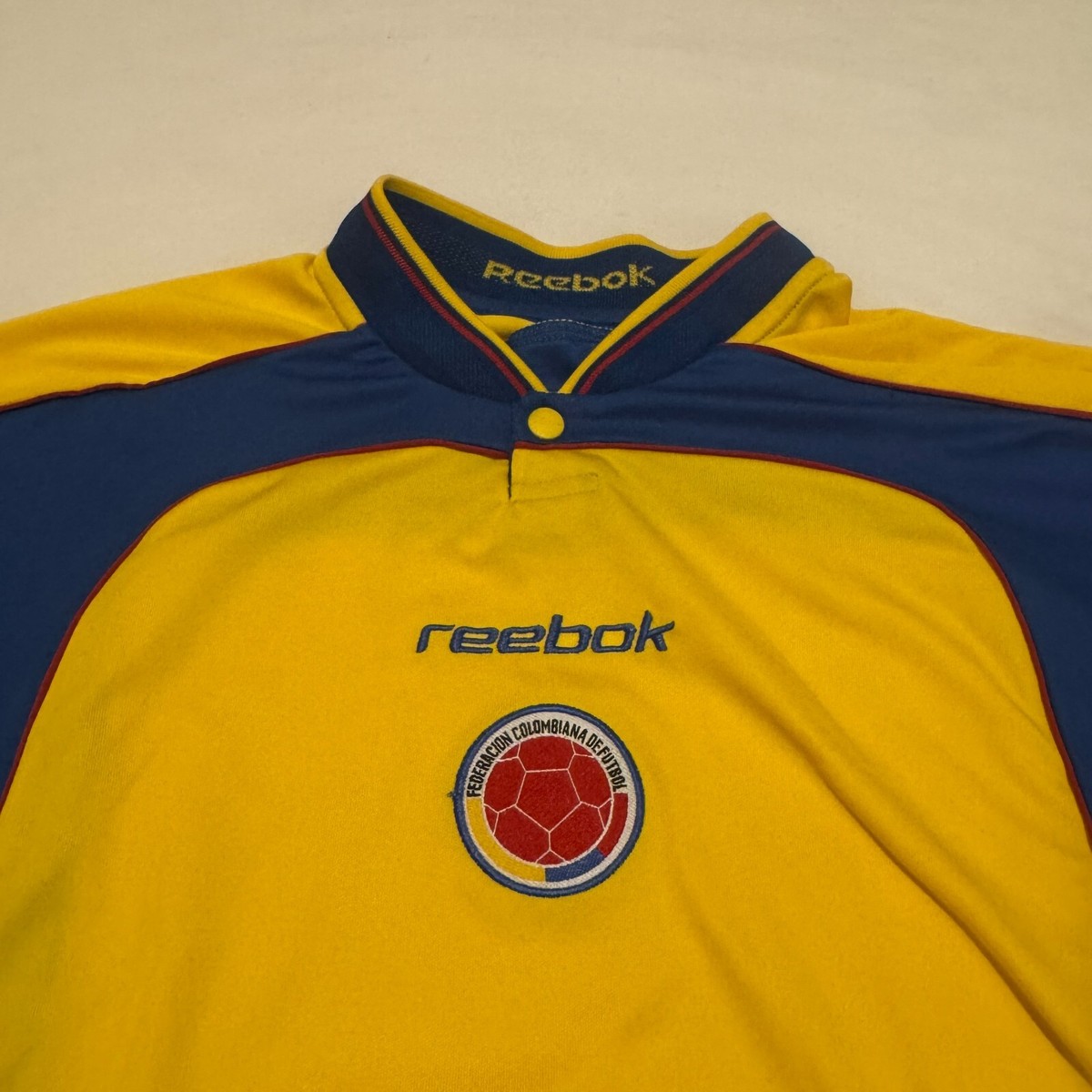 Colombia Men's Reebok 2001-02 National Team Soccer Jersey