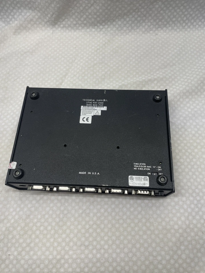 VGA Distribution Amplifier Inline Model IN3268 TV + Video Audio Accessory 8 Port - Image 2 of 3