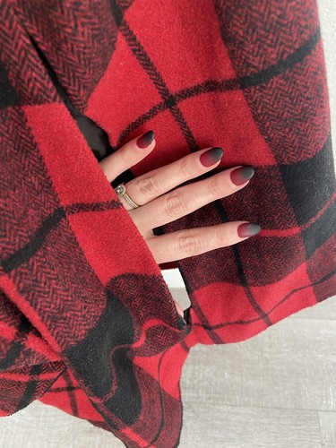 Jack Plaid Red Pancho - Picture 4 of 6