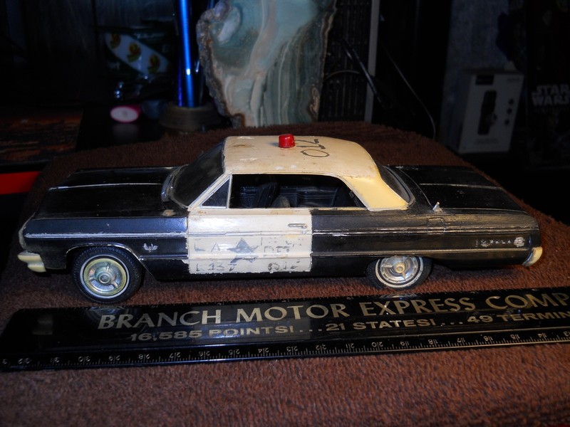AMT/Revell ? 1:25 '64 Chevy Impala SS 409 'Cop Car Old Built Model Car,"As Is"!!