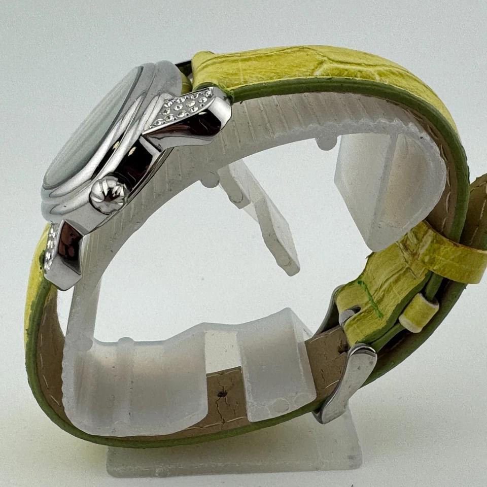 Activa Swiss Quartz Watch Unisex 30m Silver Green Wide Oval Analog New Battery - Image 4 of 4