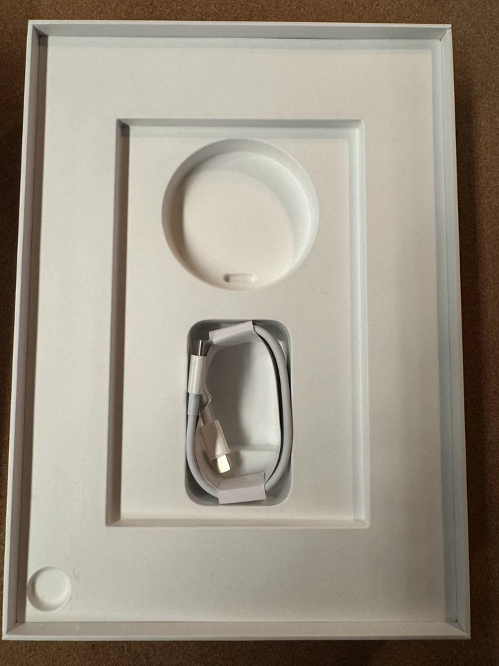 Apple iPad Pro, 11-inch (1st Gen) 256GB WIFI + 4G  with Apple Pencil and Box - Image 2 of 4