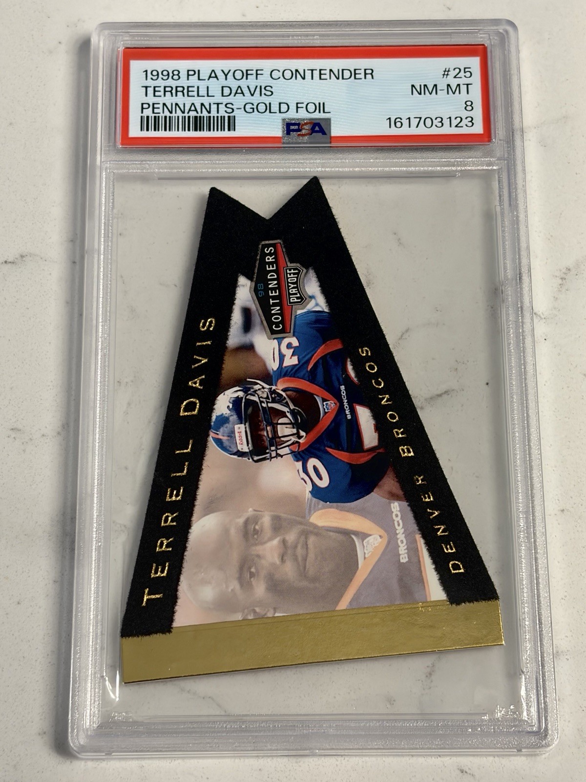 1998 PLAYOFF CONTENDERS GOLD FOIL PENNANT #25 TERRELL DAVIS POP 3 PSA 8 SP /98