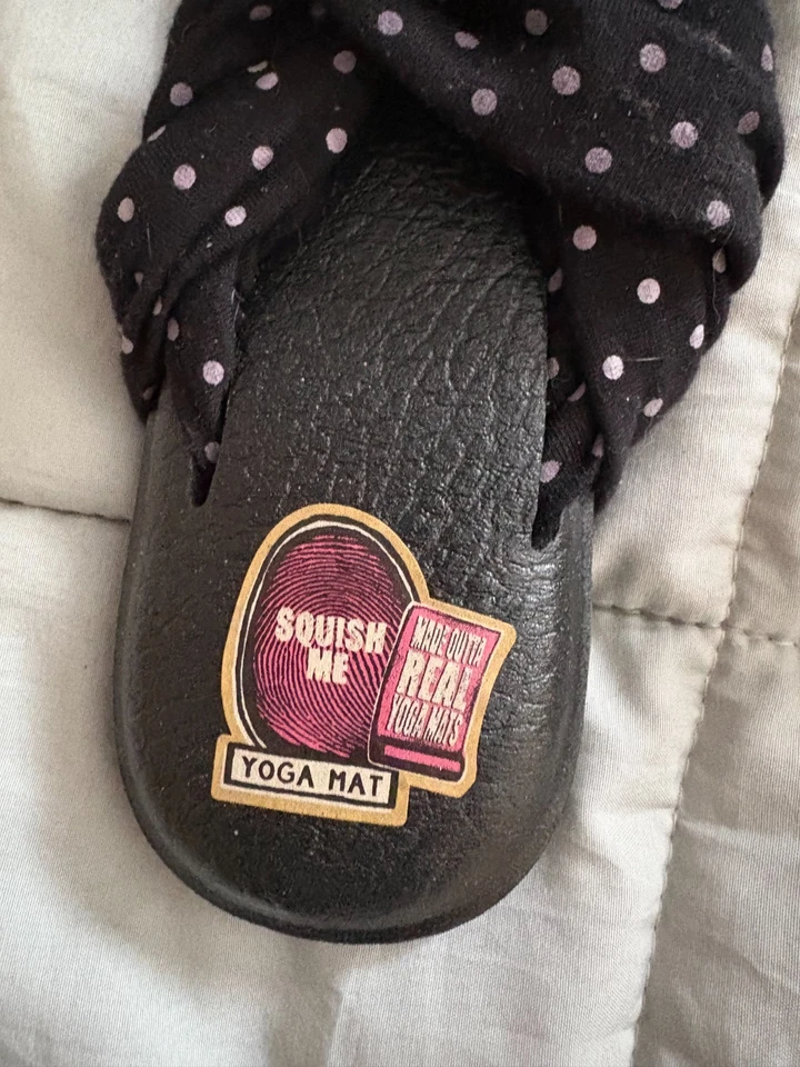 Sandalias chanclas Sanuk Yoga Sling negras a lunares - para mujer talla 8 NUEVAS Foto 2 de 3