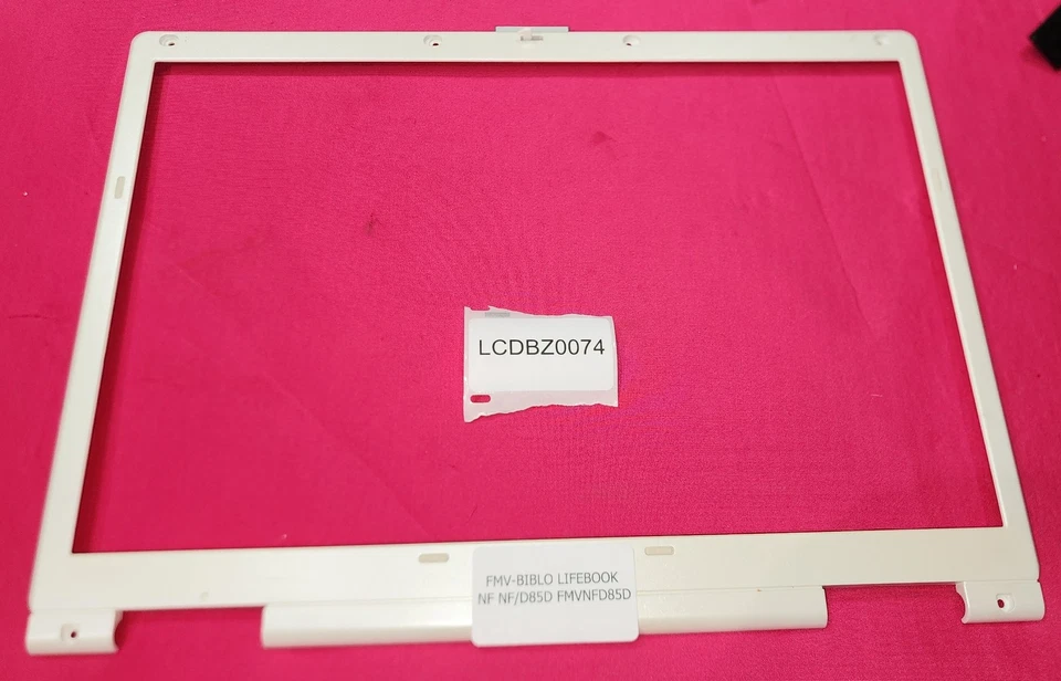 LCDBZ0074 - Fujitsu Lifebook FMVNFD85D FMV-Biblo NF NF/D85D LCD Bisel Frontal Foto 2 de 4