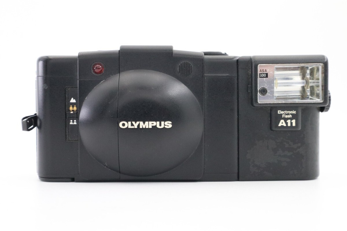 オリンパス　OLYMPUS XA2+A11 M250620#392 Olympus XA2 Black Body Point & Shoot Camera + A11 Flash from